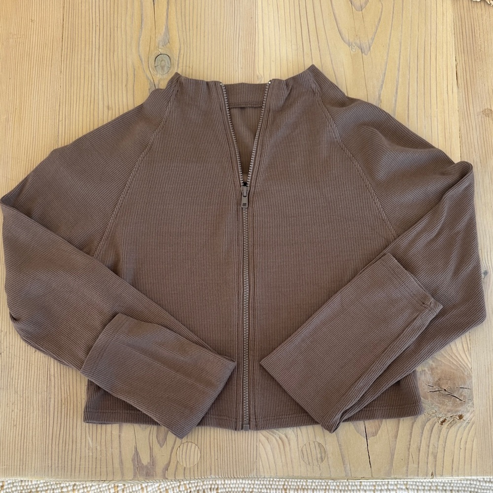Joah Brown Cropped Zip Long Sleeve